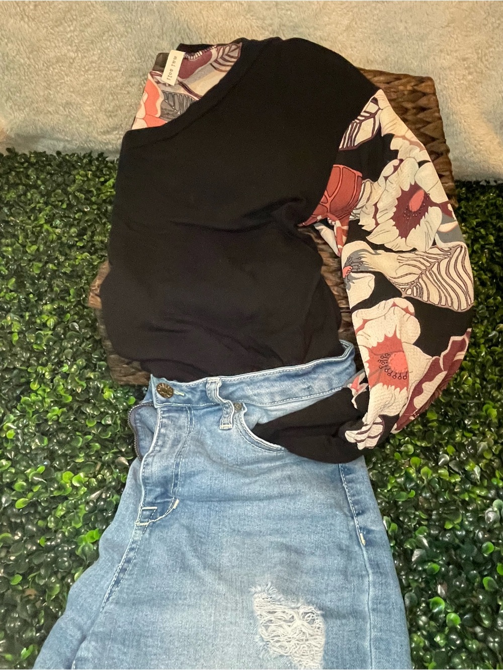 Women's Black Pullover Blouse with Floral Puff Sleeves